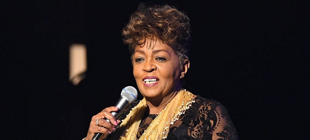 Anita Baker Announces 2023 Tour And Black Twitter Is ‘Caught Up In The ...